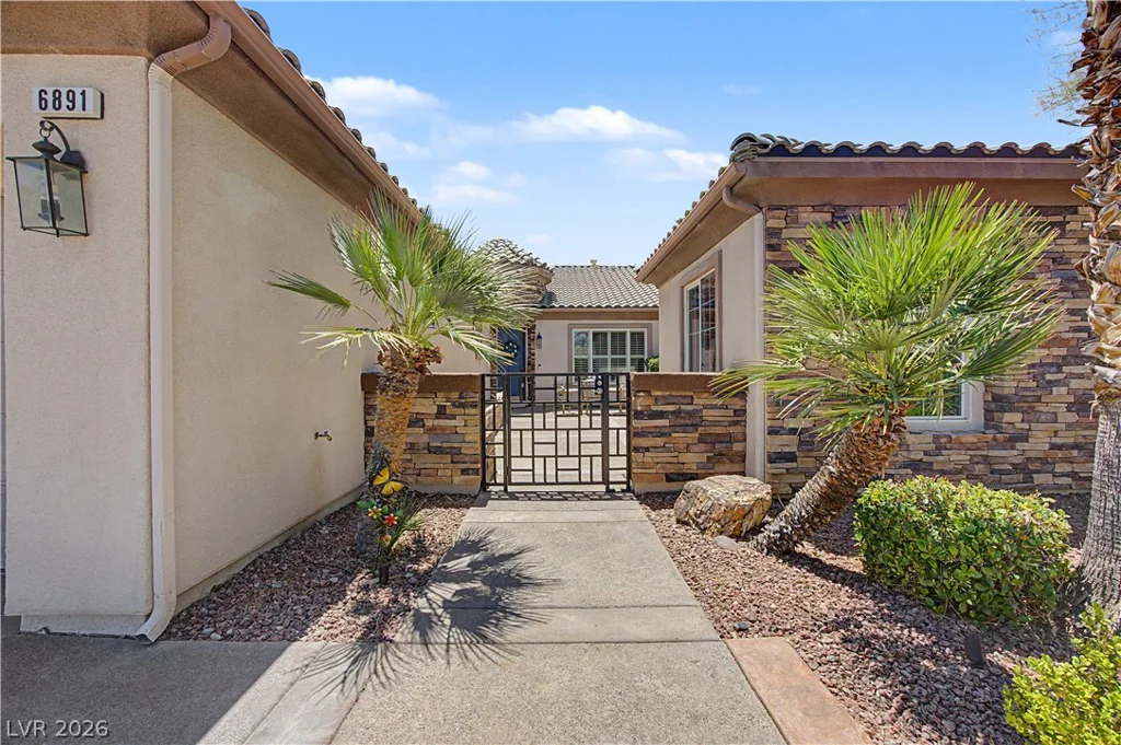 6891 GOOSE RIVER AVE, Las Vegas, NV 89131