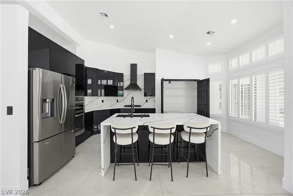 825 Royal Moon, Las Vegas, NV 89123