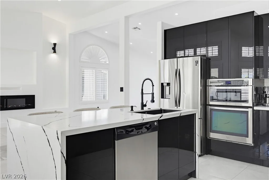 825 Royal Moon, Las Vegas, NV 89123