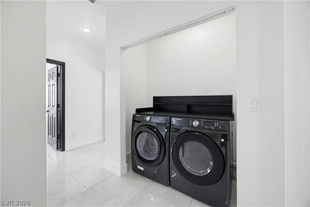 825 Royal Moon, Las Vegas, NV 89123