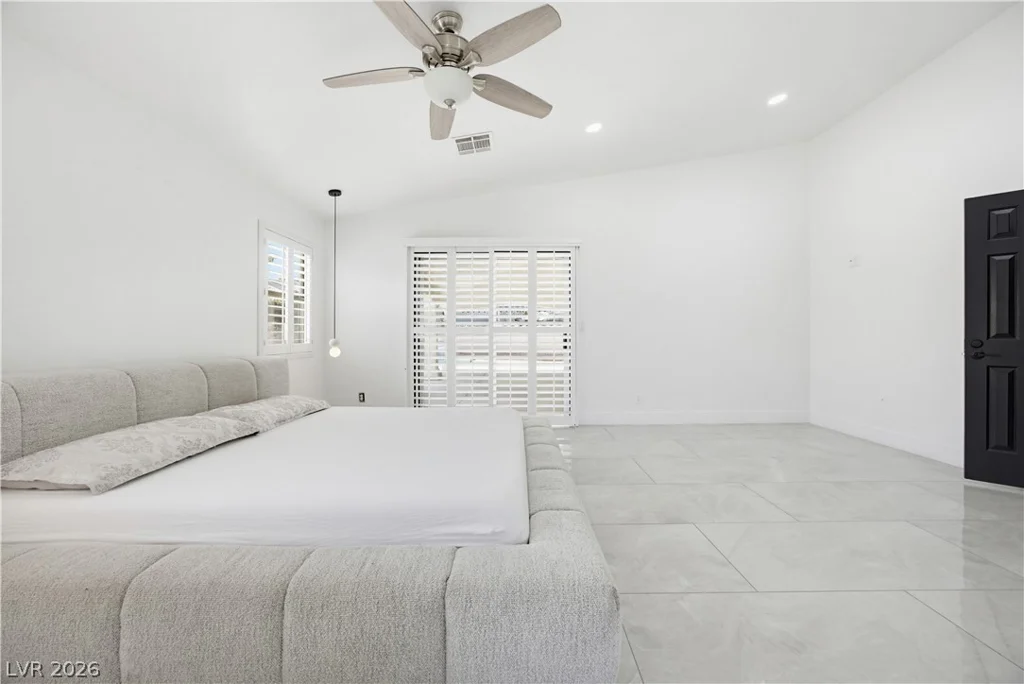 825 Royal Moon, Las Vegas, NV 89123