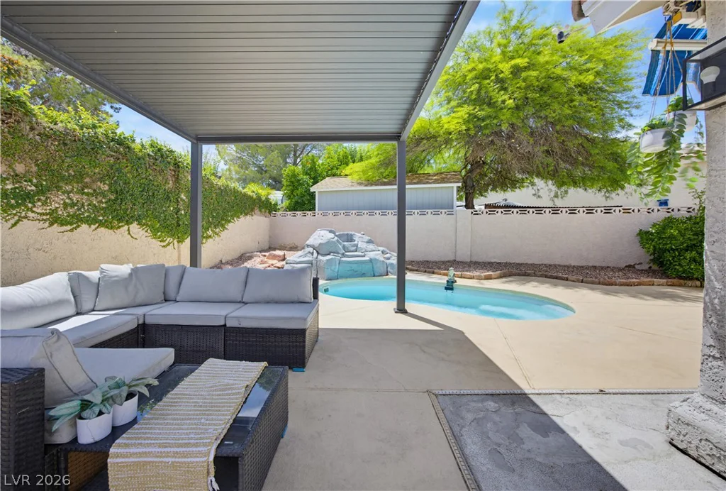825 Royal Moon, Las Vegas, NV 89123