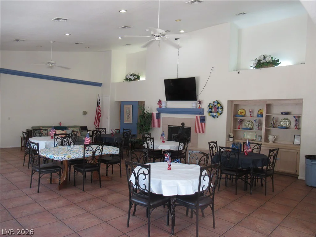 2725 Nellis, Las Vegas, NV 89121