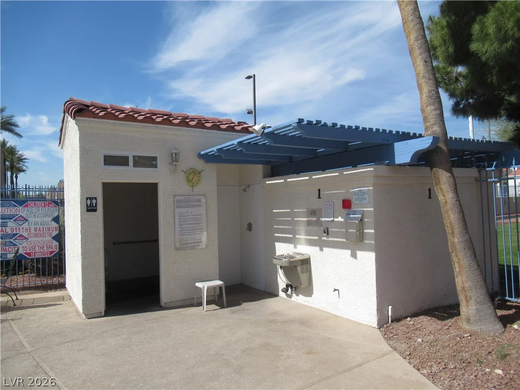 2725 Nellis, Las Vegas, NV 89121