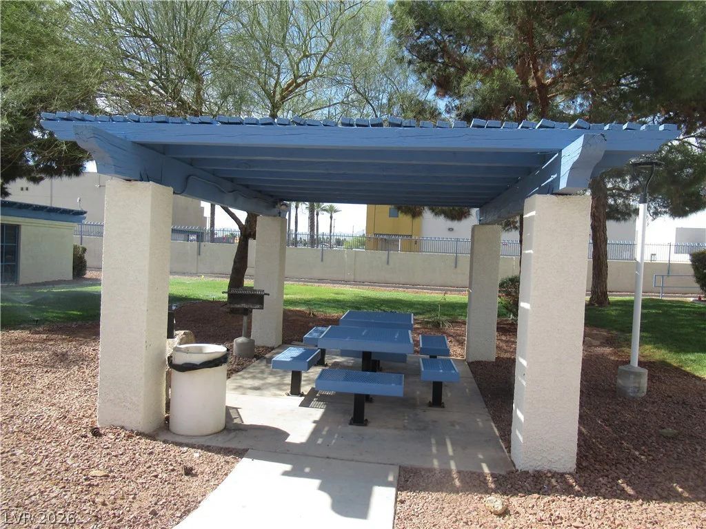 2725 Nellis, Las Vegas, NV 89121