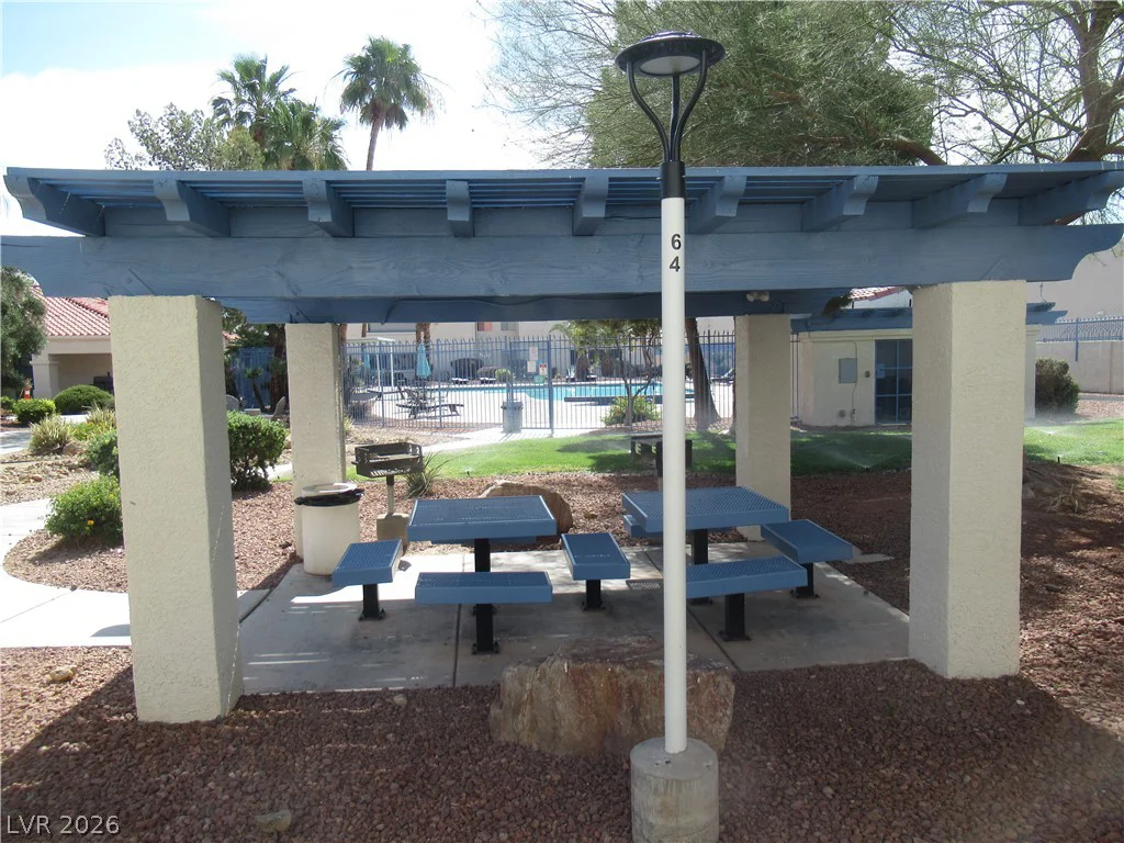2725 Nellis, Las Vegas, NV 89121