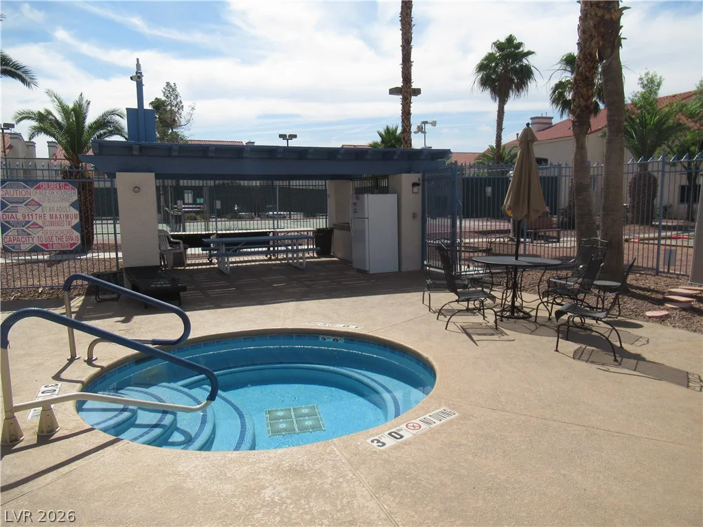 2725 Nellis, Las Vegas, NV 89121
