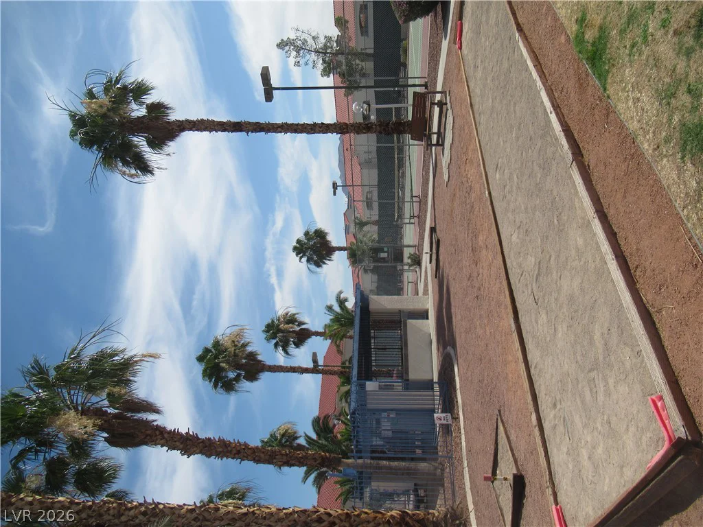 2725 Nellis, Las Vegas, NV 89121