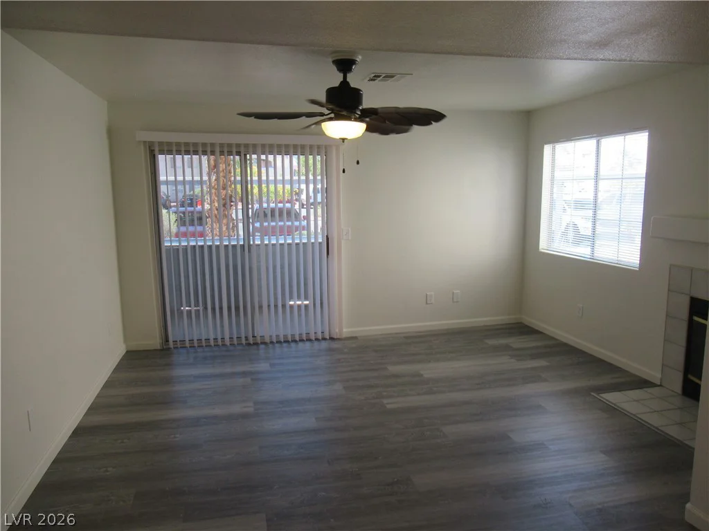 2725 Nellis, Las Vegas, NV 89121