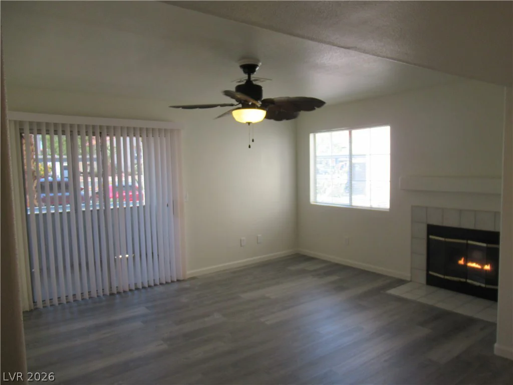 2725 Nellis, Las Vegas, NV 89121