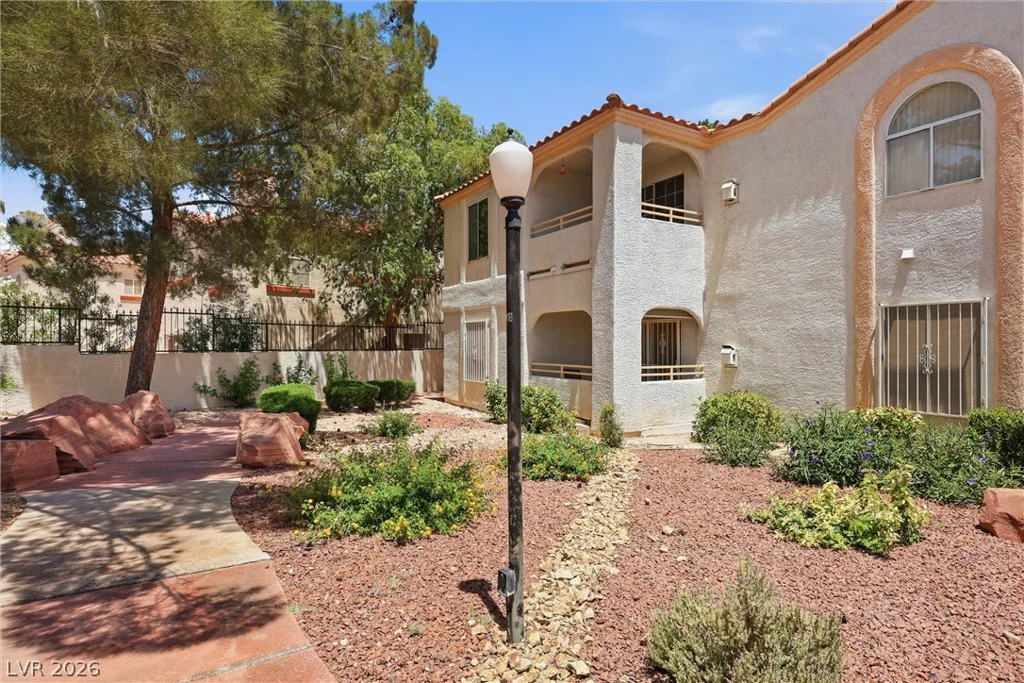 8452 Boseck, Las Vegas, NV 89145