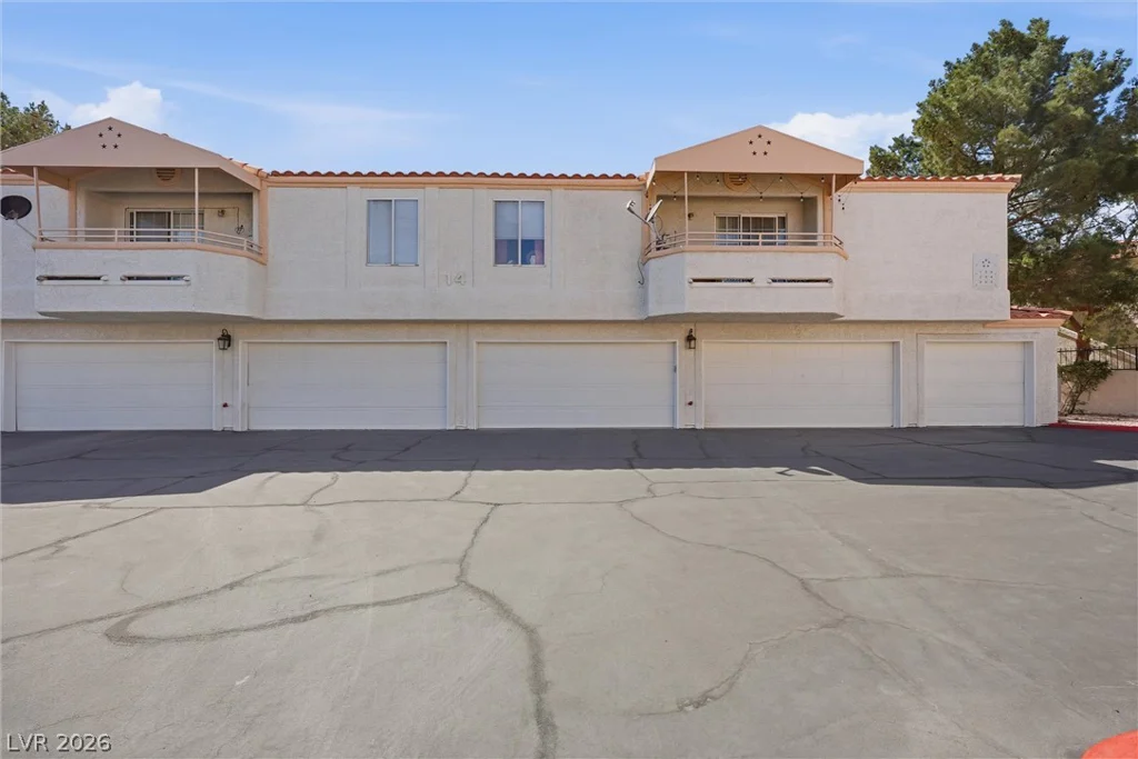 8452 Boseck, Las Vegas, NV 89145