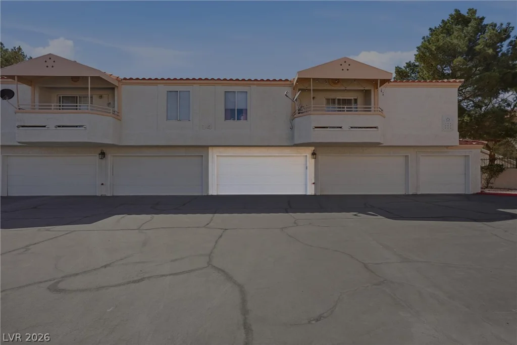 8452 Boseck, Las Vegas, NV 89145