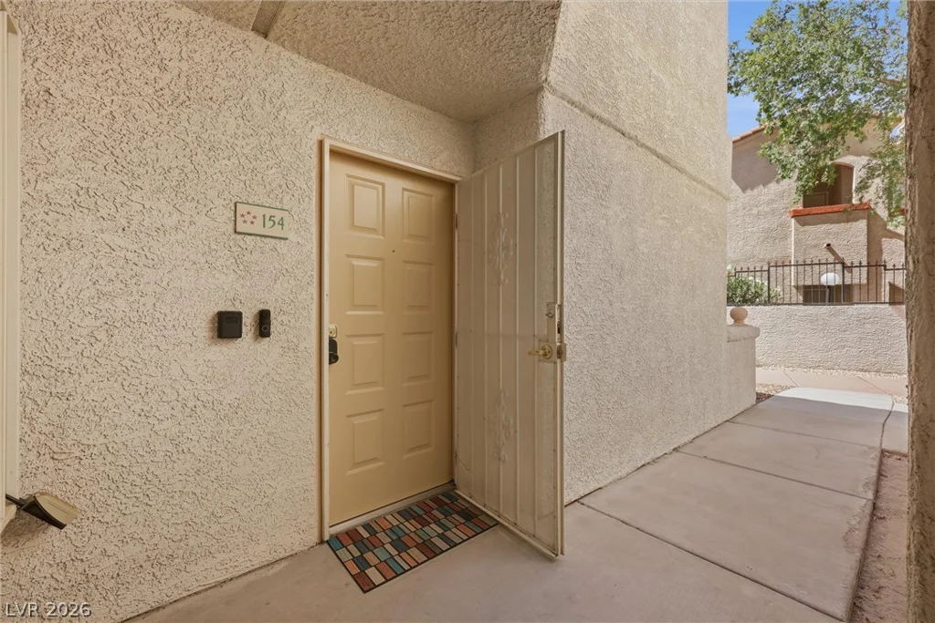 8452 Boseck, Las Vegas, NV 89145