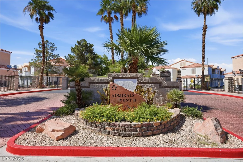 8452 Boseck, Las Vegas, NV 89145
