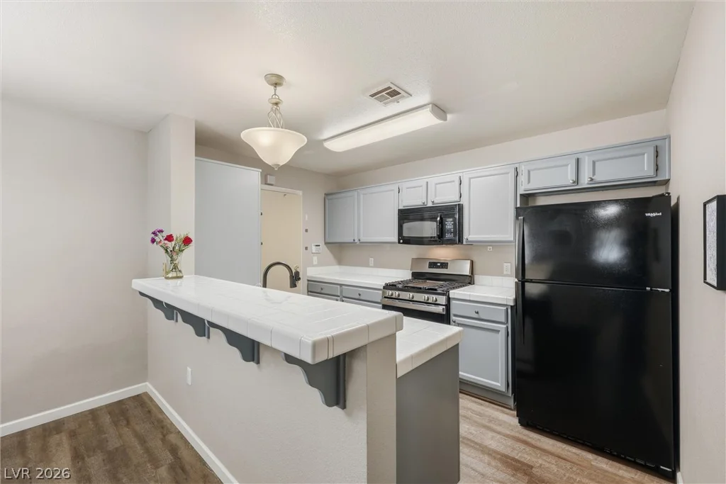 8452 Boseck, Las Vegas, NV 89145