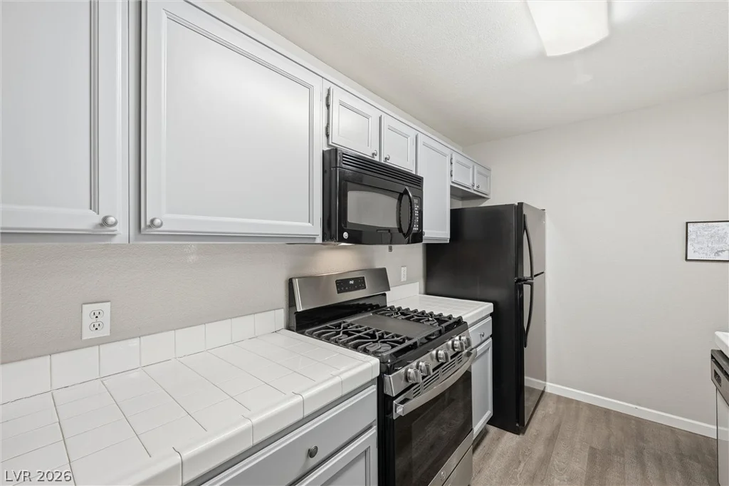 8452 Boseck, Las Vegas, NV 89145
