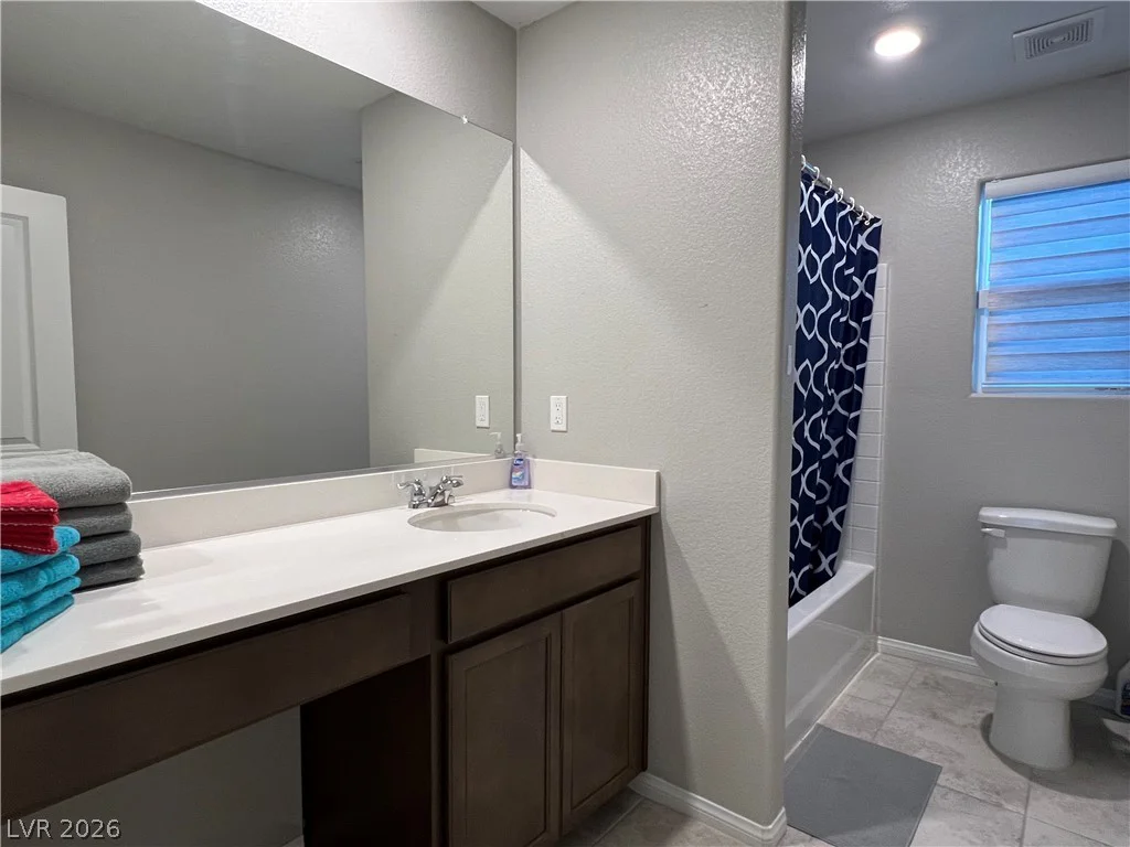 7003 Ford, Las Vegas, NV 89113