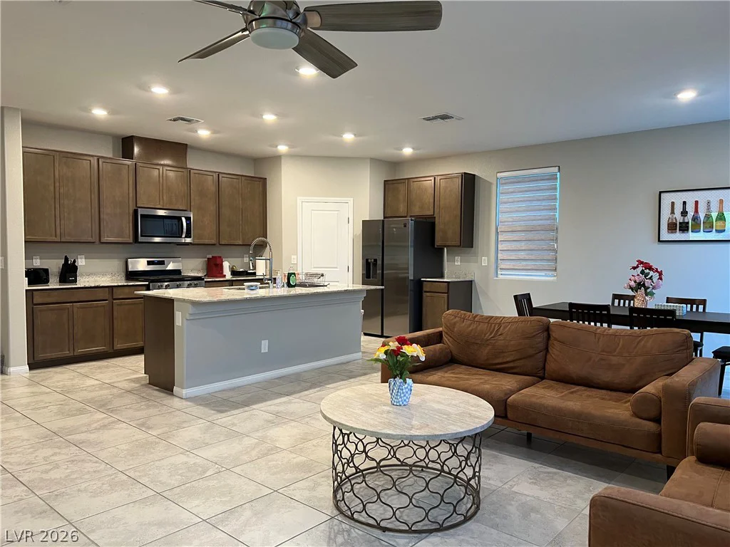 7003 Ford, Las Vegas, NV 89113