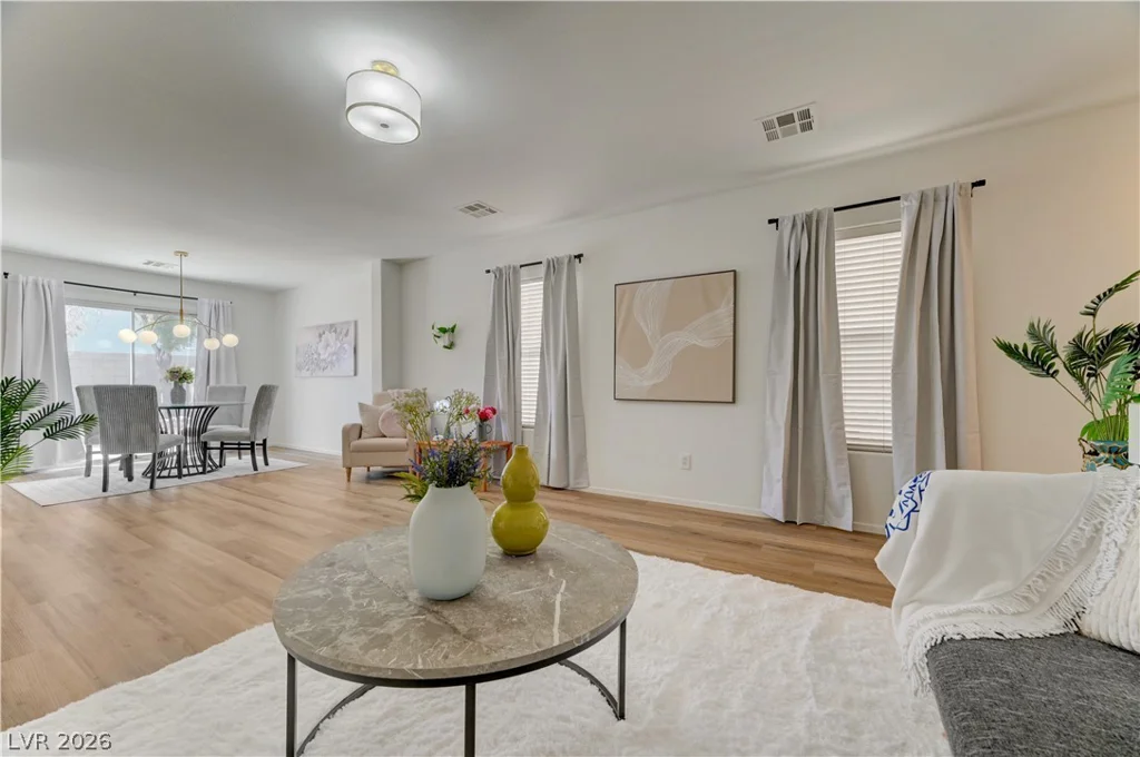 7737 Prosperity River, Las Vegas, NV 89129