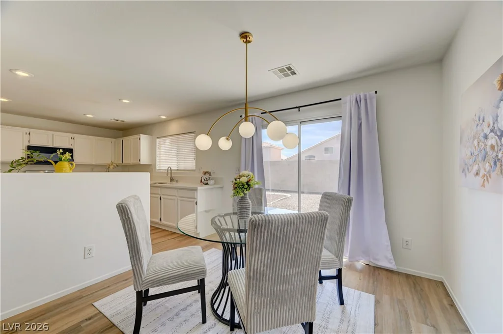 7737 Prosperity River, Las Vegas, NV 89129
