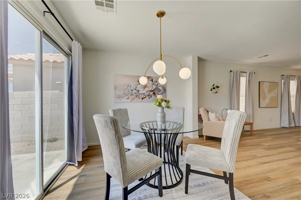 7737 Prosperity River, Las Vegas, NV 89129