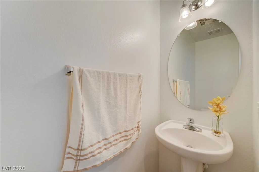 7737 Prosperity River, Las Vegas, NV 89129