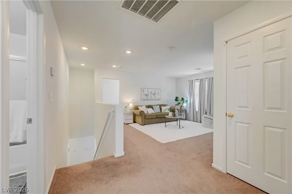 7737 Prosperity River, Las Vegas, NV 89129