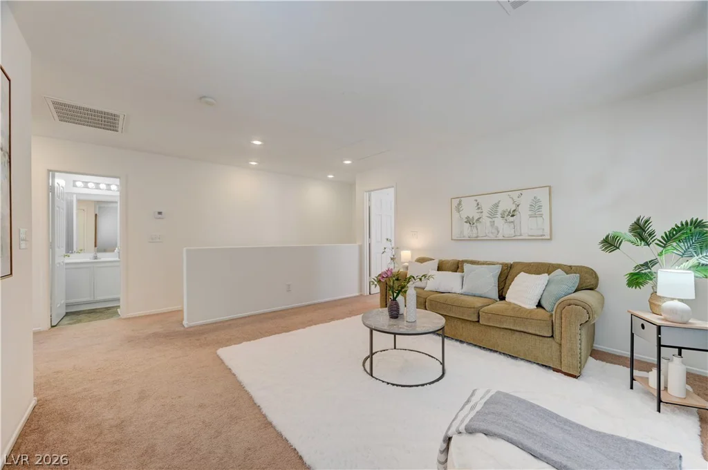 7737 Prosperity River, Las Vegas, NV 89129