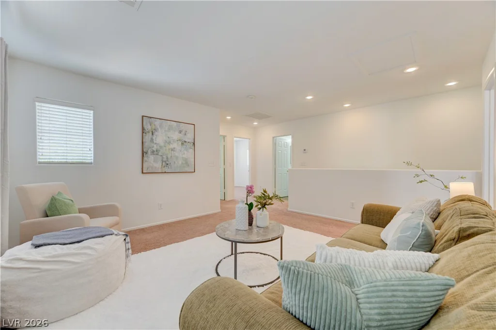 7737 Prosperity River, Las Vegas, NV 89129