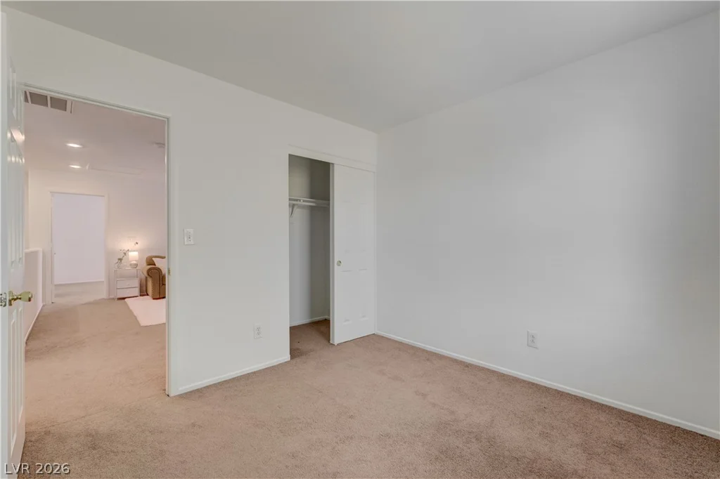 7737 Prosperity River, Las Vegas, NV 89129