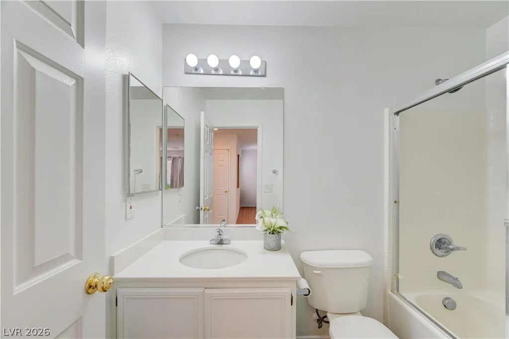 7737 Prosperity River, Las Vegas, NV 89129