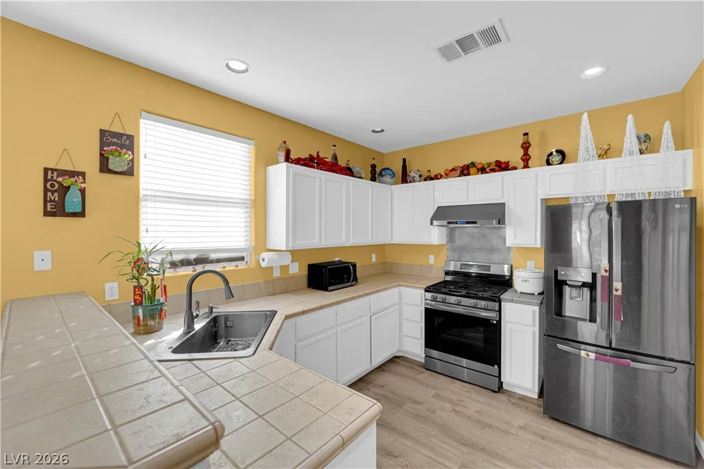 8170 Festuca, Las Vegas, NV 89113