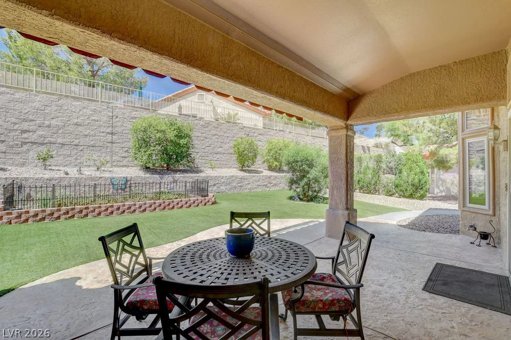 10701 Hunters Woods, Las Vegas, NV 89134