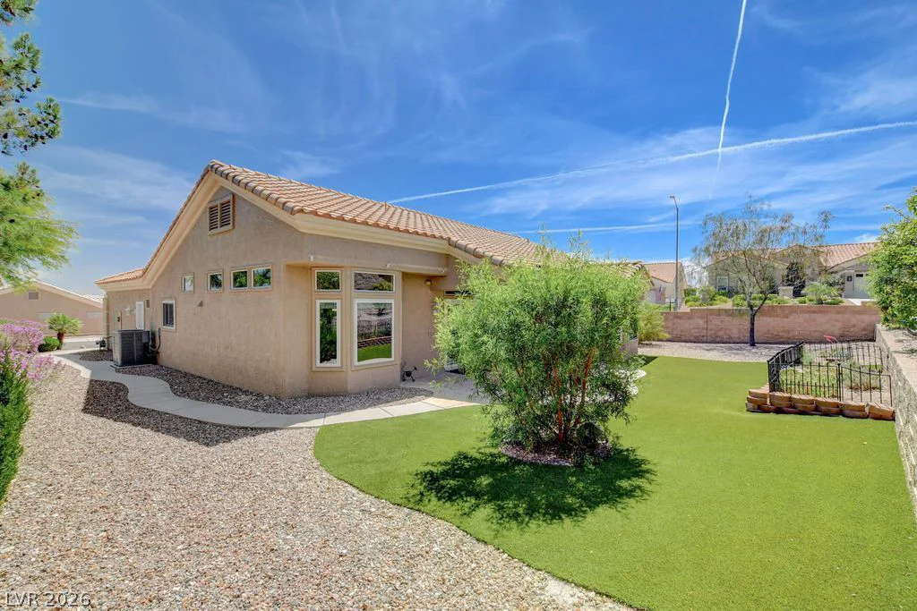10701 Hunters Woods, Las Vegas, NV 89134