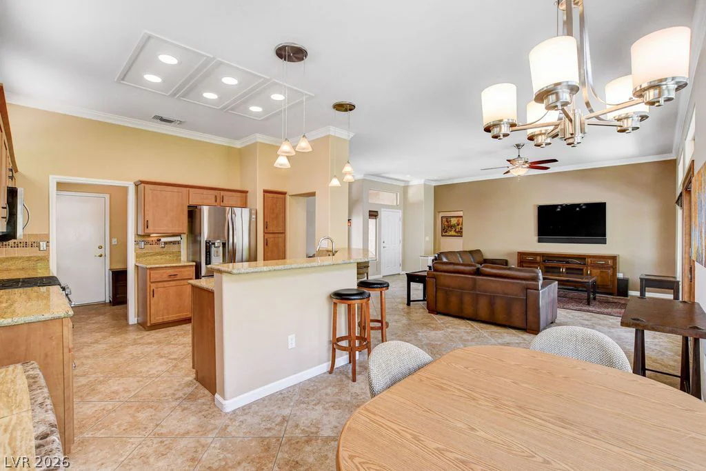 10701 Hunters Woods, Las Vegas, NV 89134