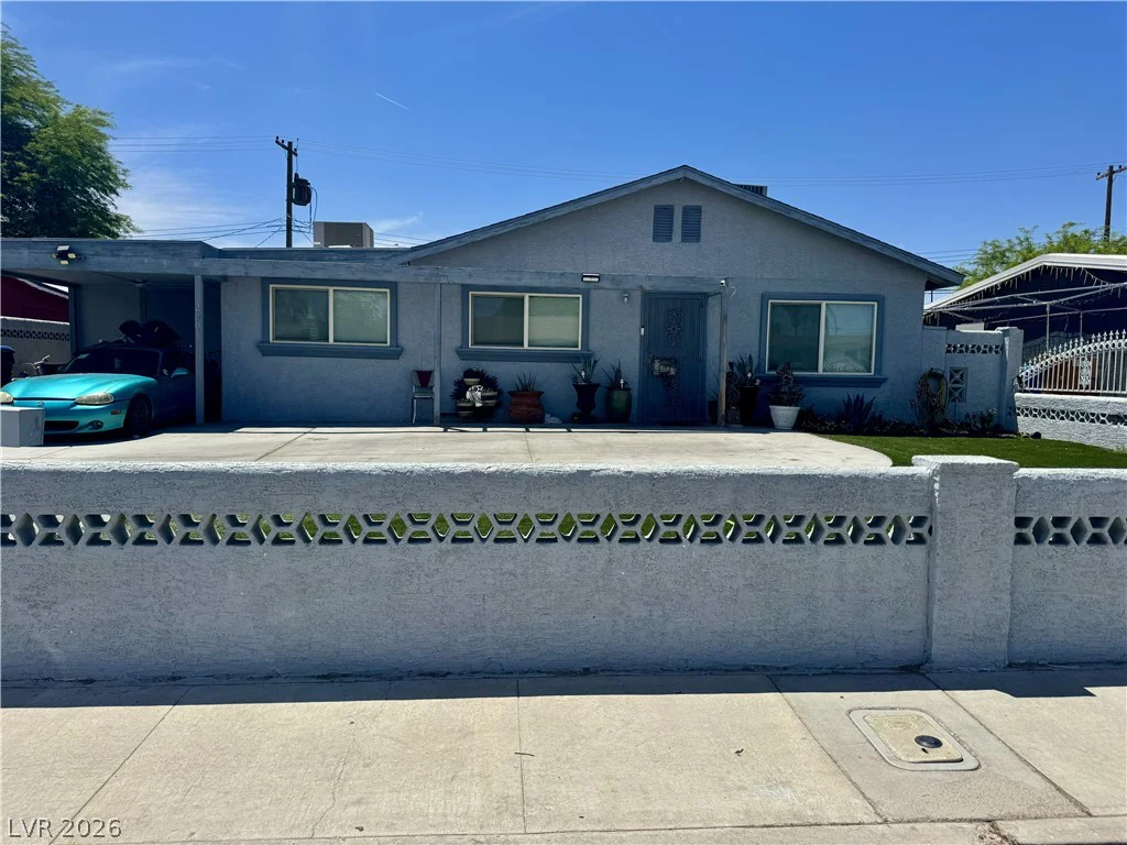 2901 Caney, North Las Vegas, NV 89030