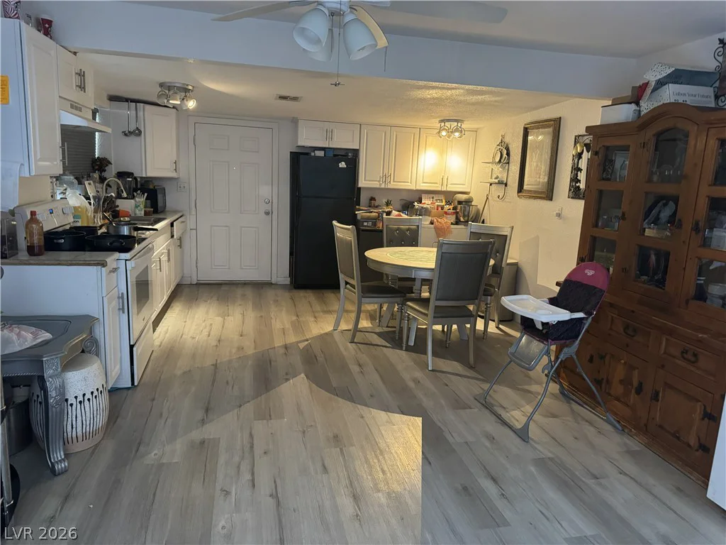 2901 Caney, North Las Vegas, NV 89030