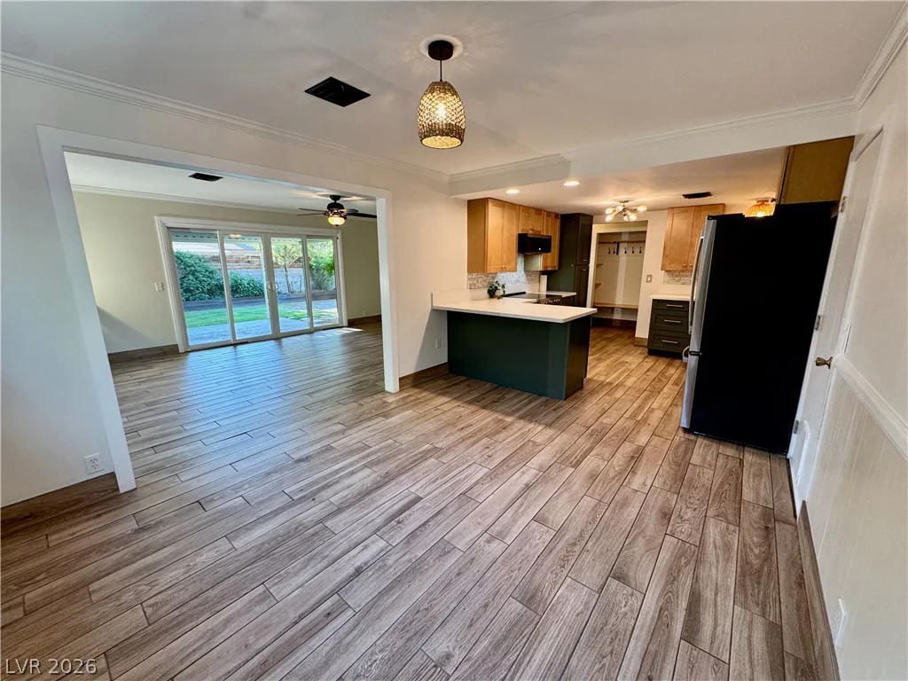 26 Zircon, Las Vegas, NV 89106