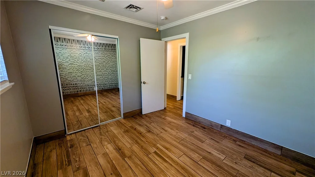 26 Zircon, Las Vegas, NV 89106