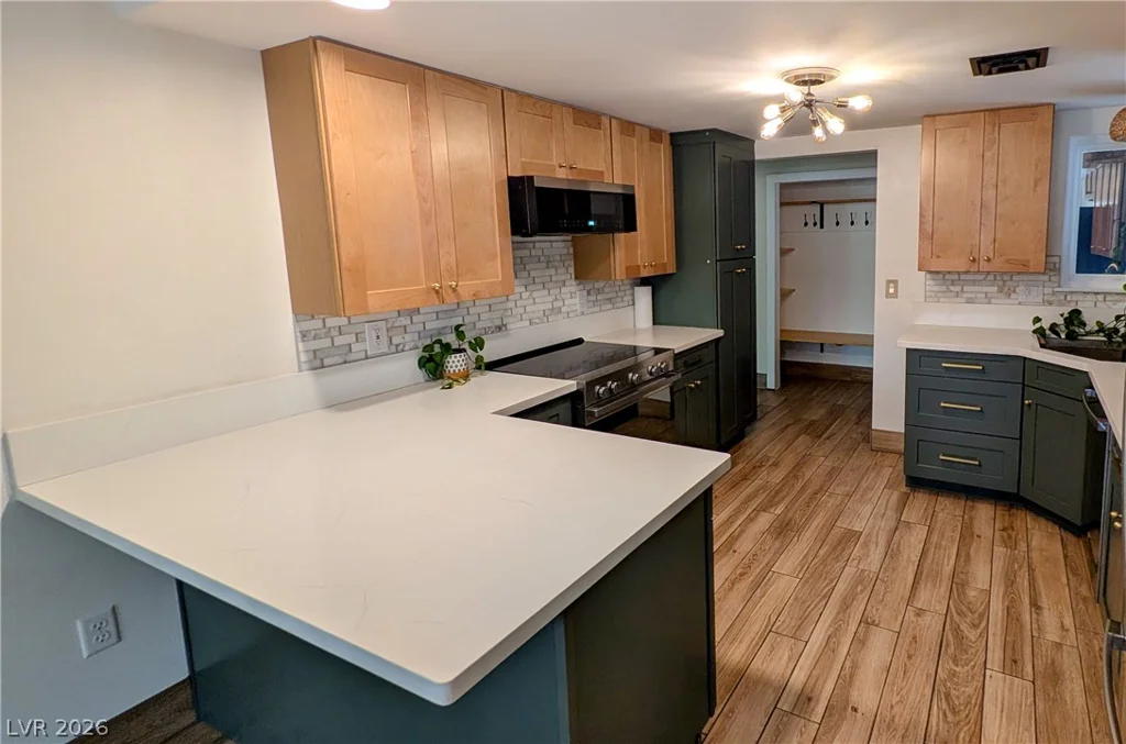 26 Zircon, Las Vegas, NV 89106
