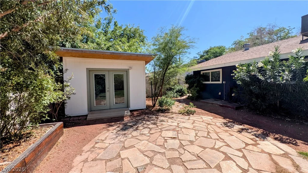 26 Zircon, Las Vegas, NV 89106
