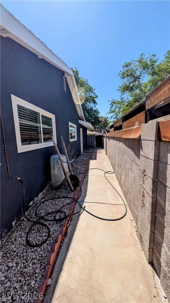 26 Zircon, Las Vegas, NV 89106