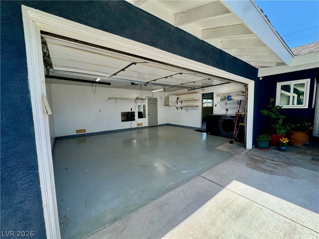 26 Zircon, Las Vegas, NV 89106