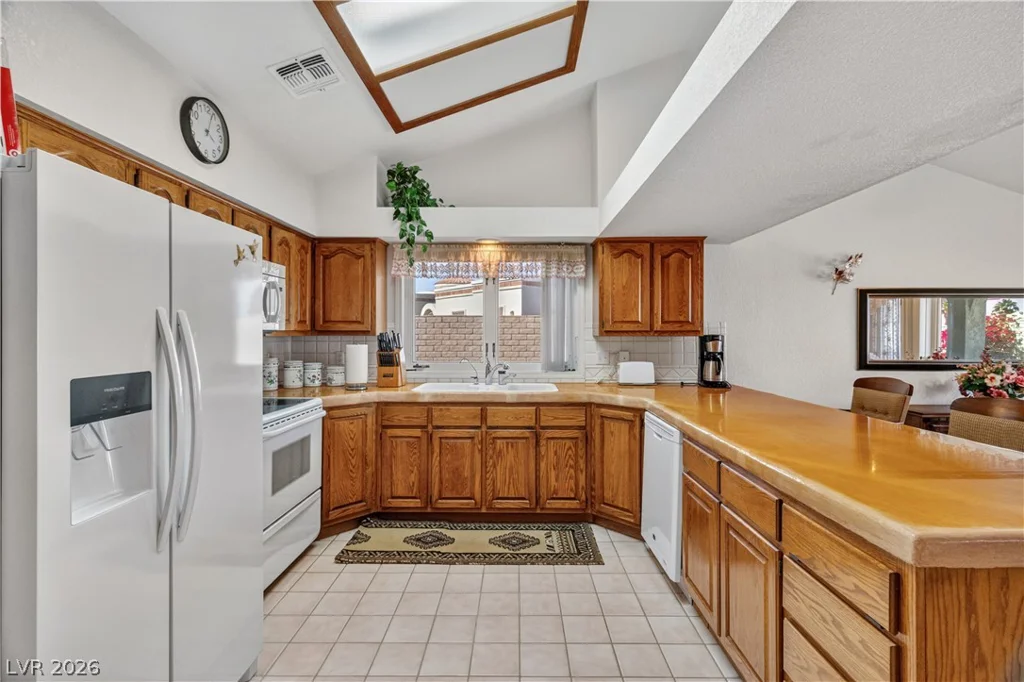 2055 Cholla, Laughlin, NV 89029