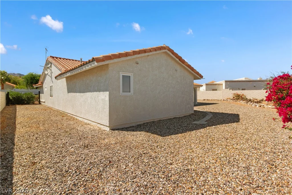 2055 Cholla, Laughlin, NV 89029