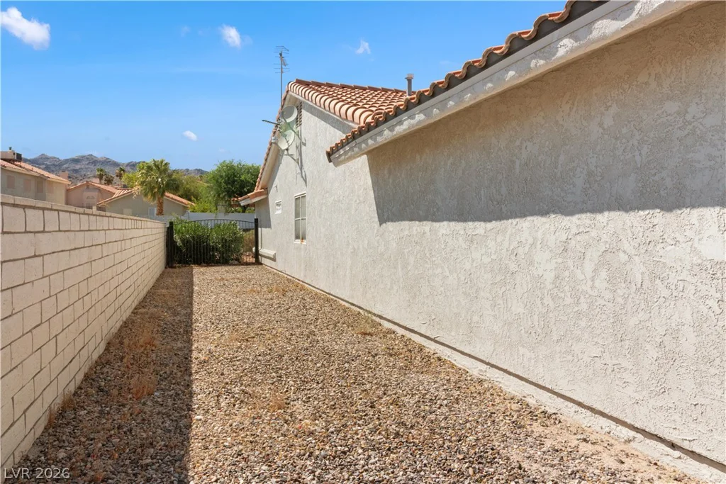 2055 Cholla, Laughlin, NV 89029