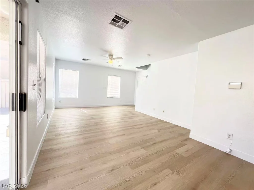 5893 Rainbow Bridge, Las Vegas, NV 89142