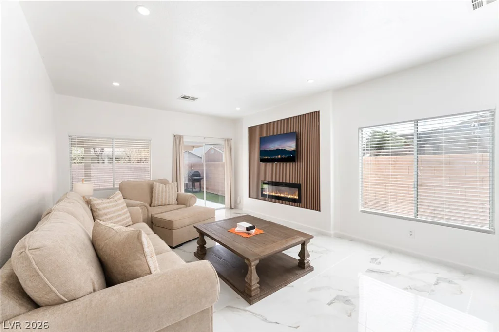 6022 Highland Gardens, North Las Vegas, NV 89031