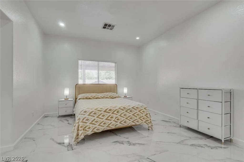 6022 Highland Gardens, North Las Vegas, NV 89031